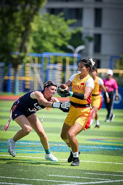 度对手头痛, 来的运动员