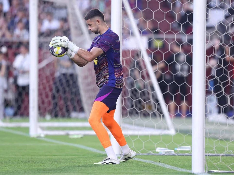 穿巴萨球衣, 门巴塞罗那