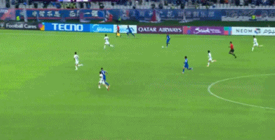 将球扑出底 将球扑出底